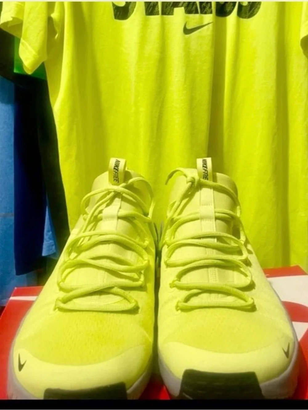 Nike Men's Neon Yellow Athletic Sneakers